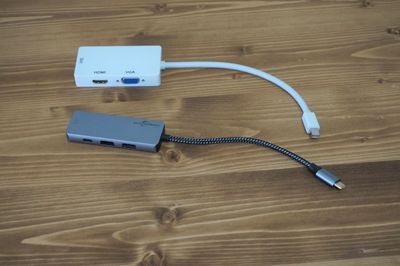 USB-C、Mini Display portのアダプターです。 - ワークスペースHACO＠日吉.武蔵小杉.綱島 テレワーク、打ち合わせ、Web面接、日吉駅徒歩3分の設備の写真