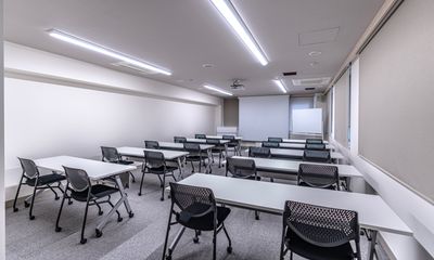 会議に★スクール型　20名（2名がけ） - 銀座ユニーク貸会議室7丁目店 N403の室内の写真