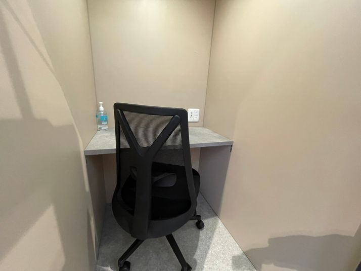 No.5 - RemoteworkBOX アリオ橋本店