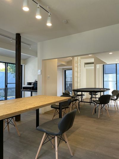 多機能スペース - ♠️ポーカー♥️庭付きリノベルーム♣️屋外BBQ可能♦️			