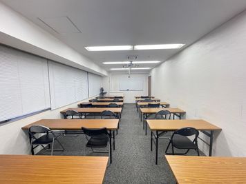 【使い勝手の良いレイアウト】 - 【閉店】TIME SHARING 高田馬場 ホンダビル ルームBの室内の写真