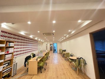 【フロア内にスタッフ常駐の受付があります】 - 【閉店】TIME SHARING 高田馬場 ホンダビル ルームDのその他の写真