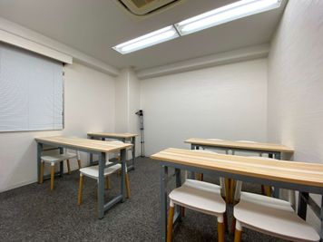 【少人数の会議や面接などにオススメ】 - 【閉店】TIME SHARING 高田馬場 ホンダビル VIP2の室内の写真