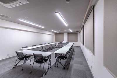 会議に★ロの字　16名がけ（2名がけ） - 銀座ユニーク貸会議室7丁目店 N304の室内の写真