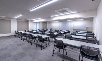 セミナーに★スクール型　40名（2名がけ） - 銀座ユニーク貸会議室7丁目店 N401の室内の写真