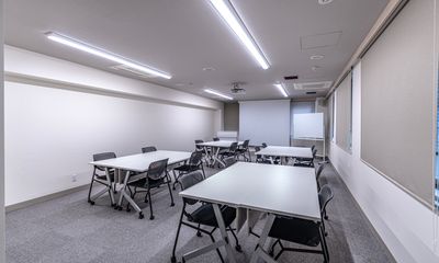 研修に★島型　4島　16名(4名がけ)
 - 銀座ユニーク7丁目店 N403の室内の写真