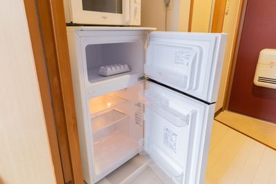 ツードアタイプの冷蔵庫☃あります。
氷やアイスクリームも安心してご持参ください🎶 - my room ショコラの設備の写真