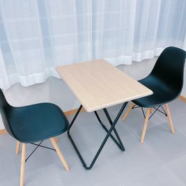 机1個、椅子2脚　カウンセリング、テレワーク、商談、面接、打ち合わせ　-レンタルジム　パーソナルに最適　 - レンタルジム&スペース CRAZY FIT レンタルジム・レンタルスペースの室内の写真
