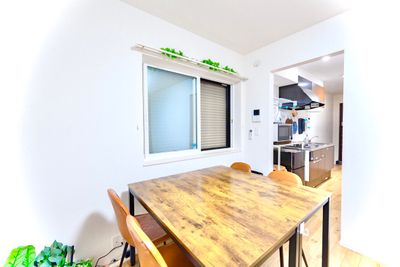 rental lounge浦和 新築マルチスペースの室内の写真