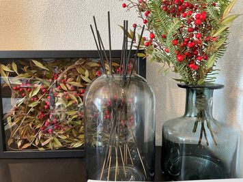 flowers display
 - 下北沢レンタルスペース８ 大人が寛げるレンタルスペースの室内の写真