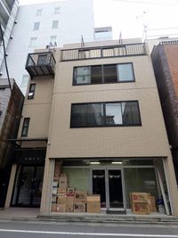《RIVERLD神田》 【神田駅徒歩2分】最大32名/光回線Wifi/会議室/セミナーの外観の写真