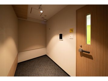 防音室(103)
防音機能が高めのお部屋で、楽器や歌の練習も可能です。 - いい部屋Space柏店 防音室B🎸🎹🎷🎵の室内の写真