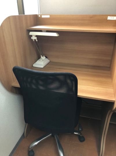 ブース席を用意しております。 - 合格自習室イーミックス秋葉原店（末広町・御徒町も近い） 自習室・自習・ワーク２４時間３６５日利用できるスペース　の室内の写真