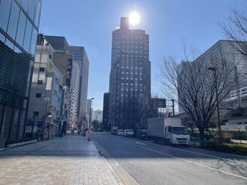 秋葉原駅から徒歩４分ほかにも末広町や仲御徒町、御徒町、岩本町などマルチアクセス - 合格自習室イーミックス秋葉原店（末広町・御徒町も近い） 自習室・自習・ワーク２４時間３６５日利用できるスペース　の室内の写真
