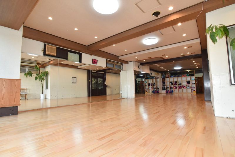 鏡付きフィットネス、ダンス用スペース - Tumboo55 Studio