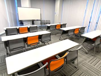 完全個室で18名以下のご利用に最適な空間となっております。 - 貸会議室TimeOffice名古屋