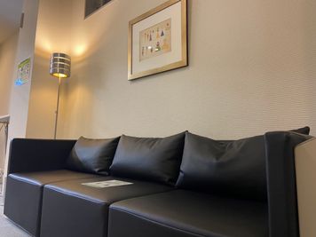 貸会議室TimeOffice名古屋 TimeD スクール型  最大18名利用可（49㎡） の室内の写真