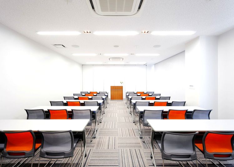 TimeE スクール型  最大36名利用可（54㎡）  - 貸会議室TimeOffice名古屋