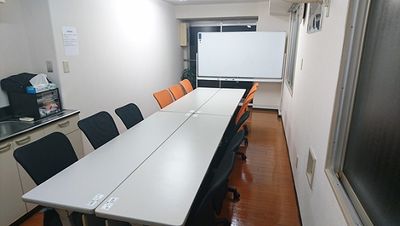 BlueMountain 会議室の室内の写真