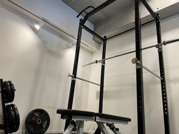 【地域最安値】JR難波駅徒歩2分のパーソナルトレーニングスペース - プライベートジムHighness