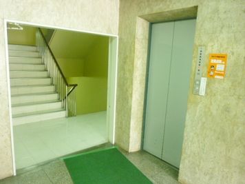 大阪会議室 新日本ビル梅田店 第1会議室（31～45名）5階のその他の写真