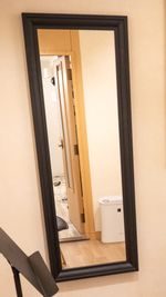 全身を確認できる大きさの鏡。 - ワオン・スタジオ 横浜 Cスタジオ（電子ピアノ２畳）の室内の写真