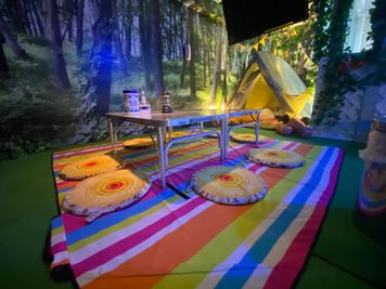 ⛺雨の日でもキャンプ・全天候型インドアキャンプ場⛺テントとワタシ 🏳‍🌈💓Girls Kiyanp　Party💓🏳‍🌈の室内の写真