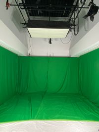 クロマキーセット - 有限会社水谷スタジオ 本格白ホリゾント天井高６m写真＆動画撮影スタジオの設備の写真