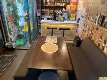 🍹70種類のドリンク飲み放題🍹京橋ハイボール・大人の秘密基地 🍺Girls-only drinking party🍺の室内の写真
