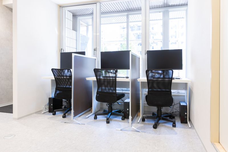 ボードゲーム.カラオケ.大型モニターがあるレンタルスペース - レンタルスペース「にじげんワークス」