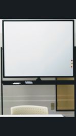ホワイトボード1台(1200×900)
※沢山使用する場合は、ご使用するマーカーペンを持参すること。 - 東長崎レンタルスペース 貸し会議室の設備の写真
