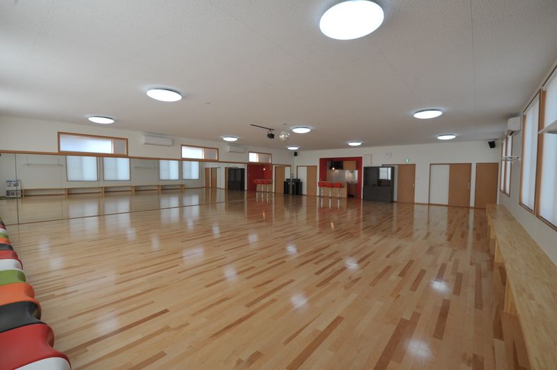 ダンスホール・レッスンスタジオ - BALL HALL
