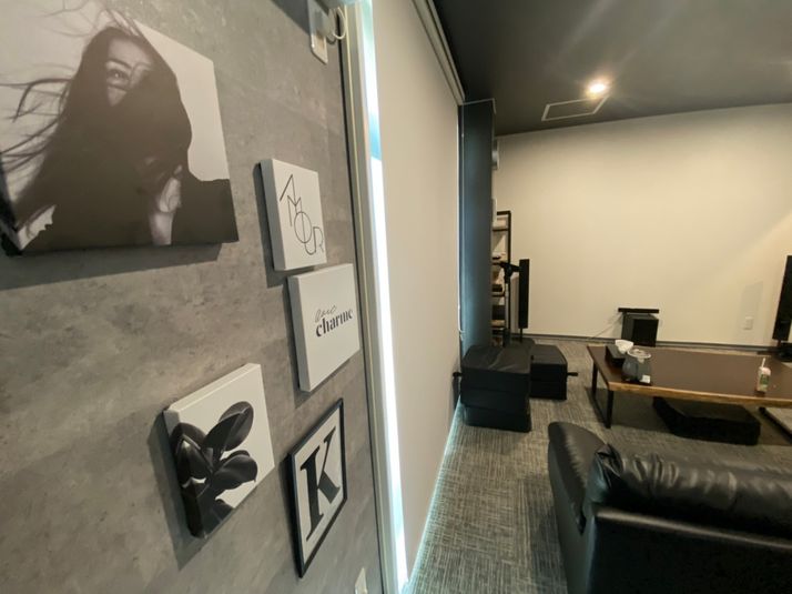 立体音響・重厚サウンドのプライベートシアター - プレミアムスペース湘南≪本厚木≫（シアタールーム02）