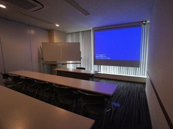 名古屋会議室 錦店 第3会議室（6階）【室料30%オフ】 の室内の写真