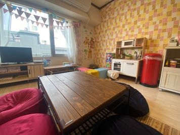 🦒ぴよたそkids🦒親子で楽しめる子供が主役のお部屋 N407🐼Girls Party plan🐼女子会パーティーの室内の写真