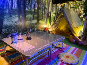 ⛺雨の日でもキャンプ・全天候型インドアキャンプ場⛺テントとワタシ 💑キャンプdeデートプラン💘仲良くなれるキャンプの時間💚の室内の写真