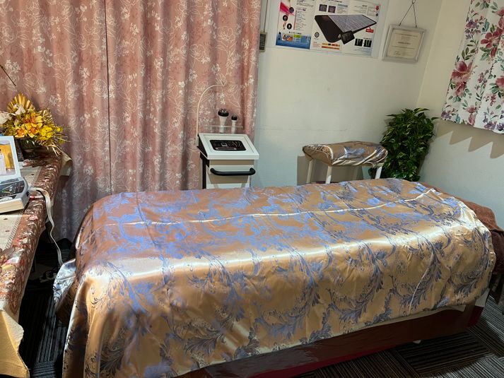 キッチン&カウンター、シャワー付きレンタルサロン - リラックス整体Step in