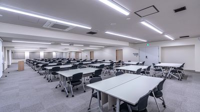 研修に★島型　29島 116名（4名がけ） - 銀座ユニーク7丁目店 N201の室内の写真