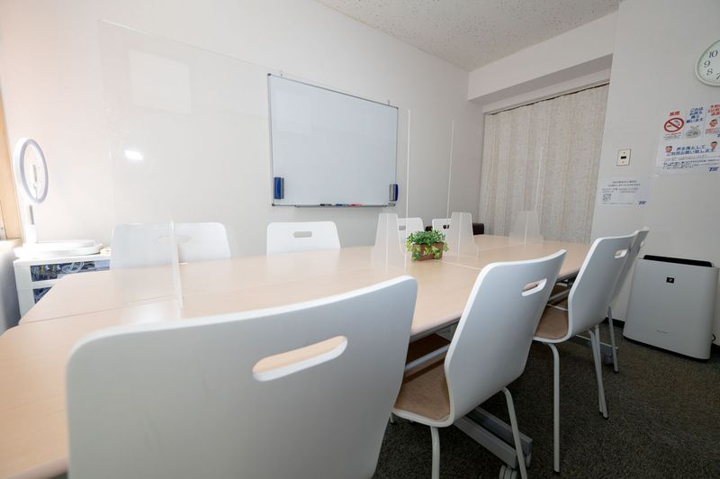 テレワークや会議に最適な貸会議室 - TSE会議室横浜店