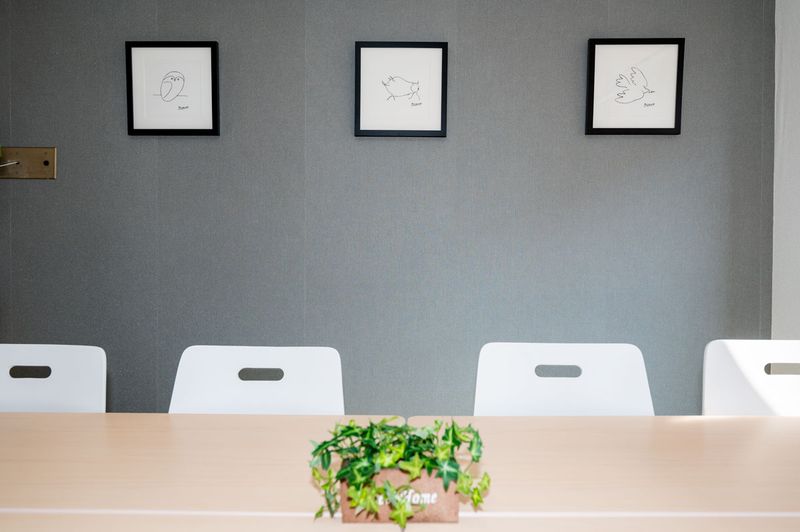 テレワークや会議に最適な貸会議室 - TSE会議室横浜店