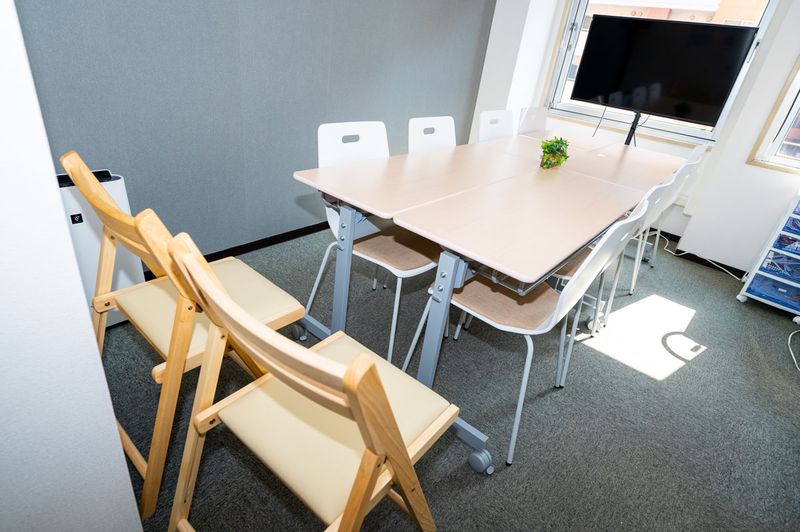 テレワークや会議に最適な貸会議室 - TSE会議室横浜店