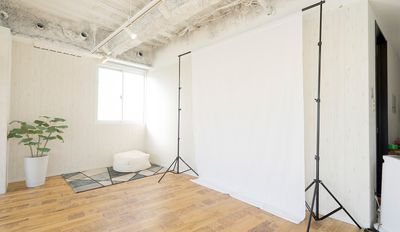 背景スタンド(有料) - Space et cetera 大須店 「Space et cetera(スペースエトセトラ」の設備の写真