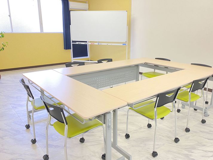 駅から徒歩8分、44名収用、高速WiFi コインP有２４時間OK - 福山駅 大黒町 貸会議室