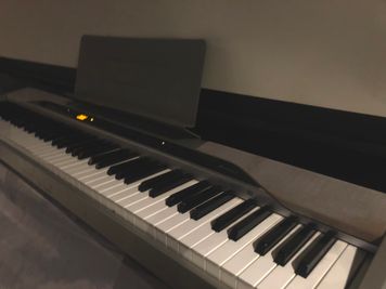 電子ピアノ - レンタルスペース西麻布TA 楽器演奏可！西麻布の隠れ家的スペースの設備の写真