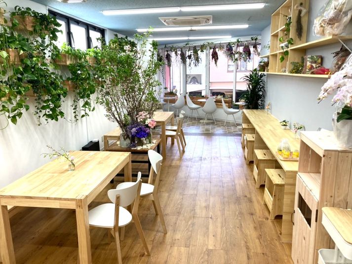 花と緑に囲まれた撮影・レンタルスペース - レンタルスペース　うてろ