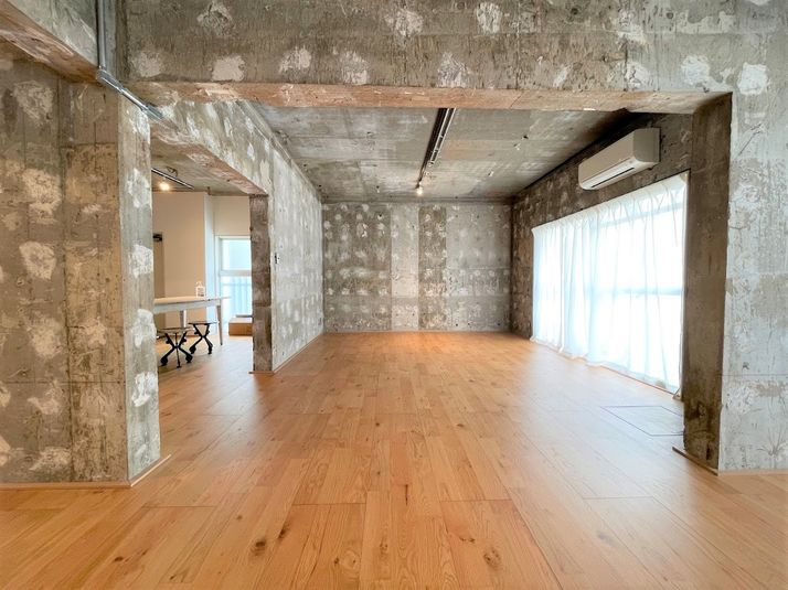 ヨーロッパのヴィンテージ家具をセレクト！屋上撮影可能！ -  Studio YOKOSHIRO （スタジオ　ヨコシロ）