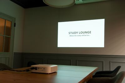 STUDYLOUNGE Shibuya（渋谷の会員制自習室） 会議室（渋谷）の設備の写真