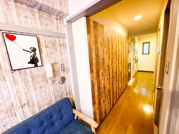 06.Wood Space 大久保 キッチン付きレンタルスペースの室内の写真