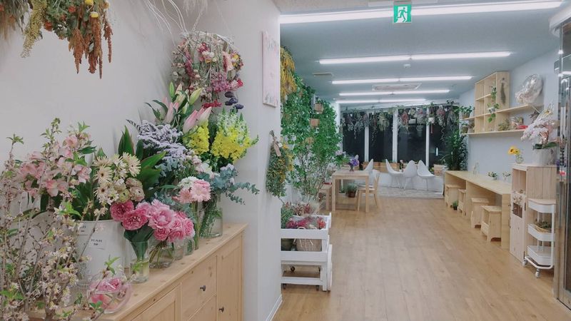 花と緑に囲まれた撮影・レンタルスペース - レンタルスペース　うてろ