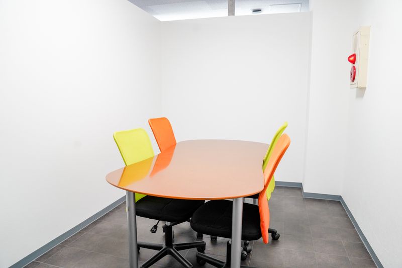 会議室M（4人室） - FLEXIBLE OFFICE JUPITER 会議室M（4人室）の室内の写真